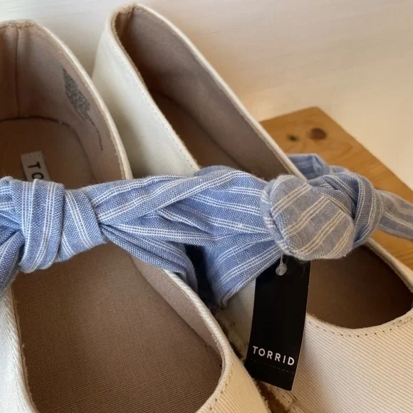 Torrid Ivory Canvas Espadrille Flats NWT! Size 11.5 - Picture 7 of 13